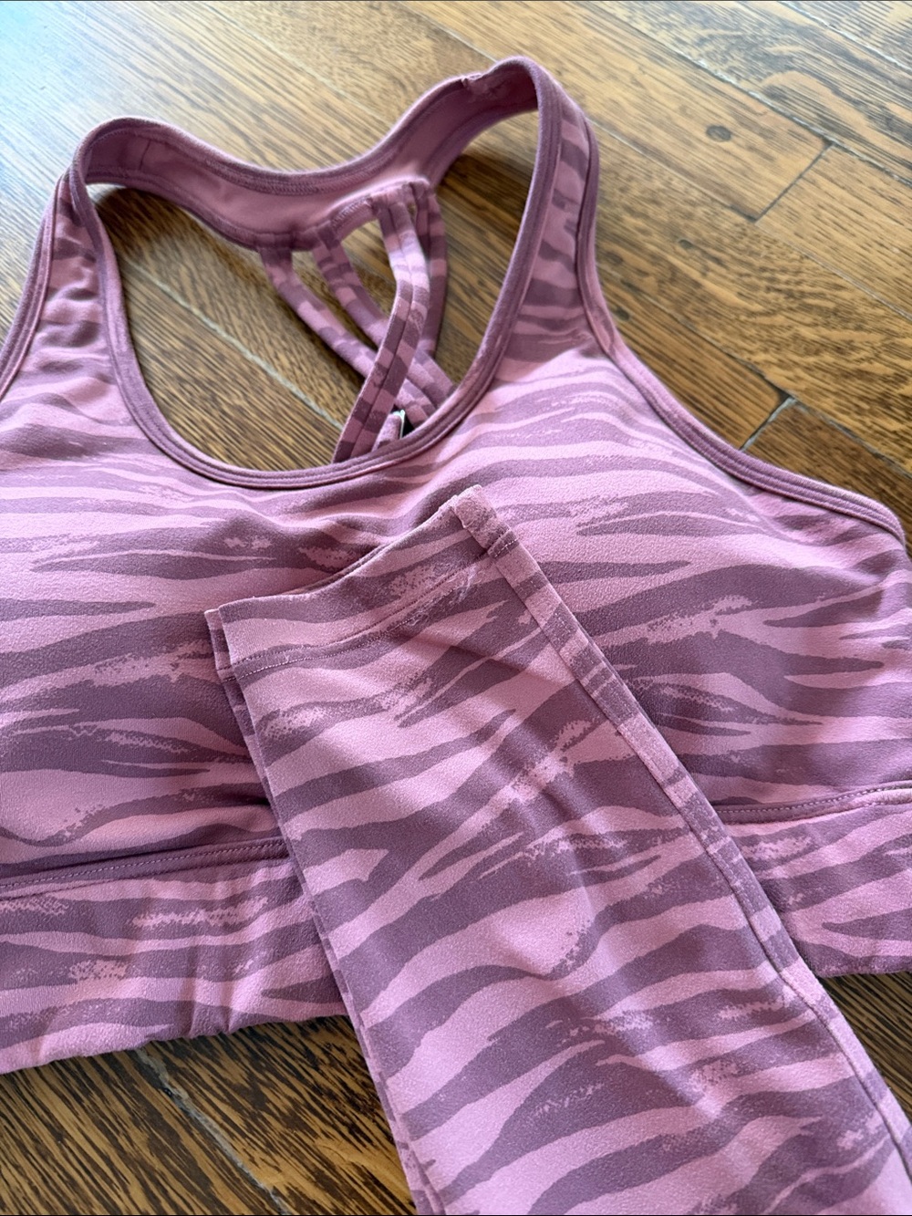 Bombshell Strappy Zebra Print Set - Picture 10 of 11